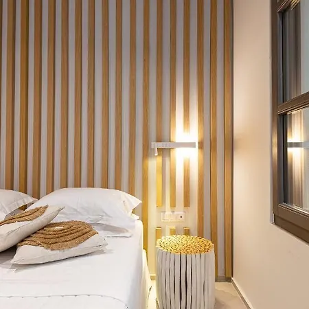 V77 Seafront Appartement *