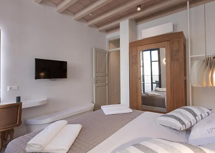 V77 Seafront Apartment