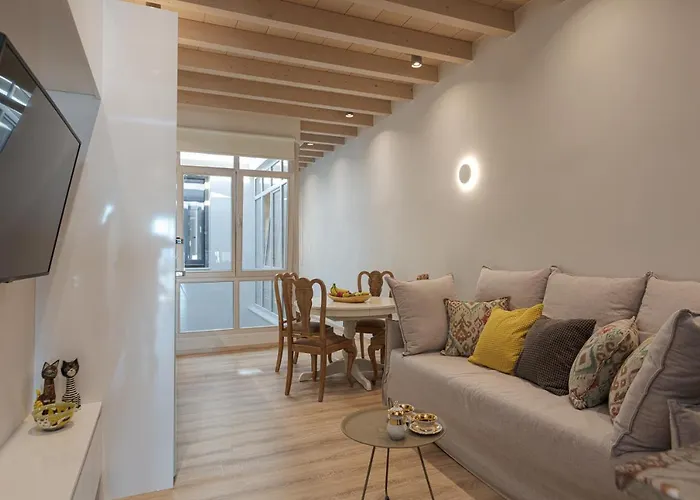 V77 Seafront * Rethymno