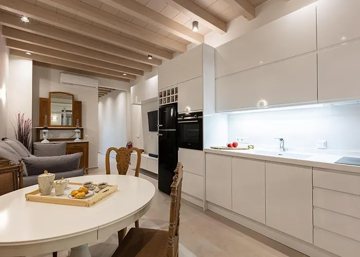 Apartment V77 Seafront Rethymno