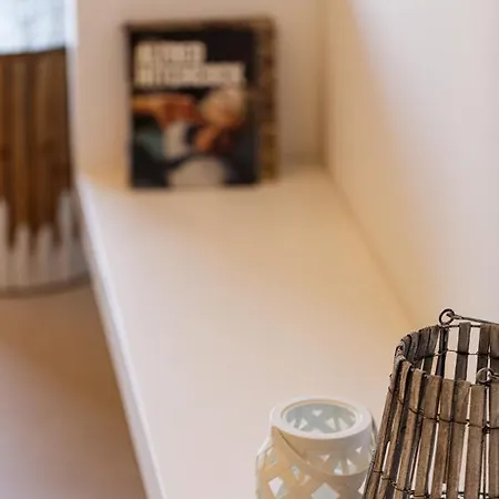 Апартаменты V77 Seafront Ретимно