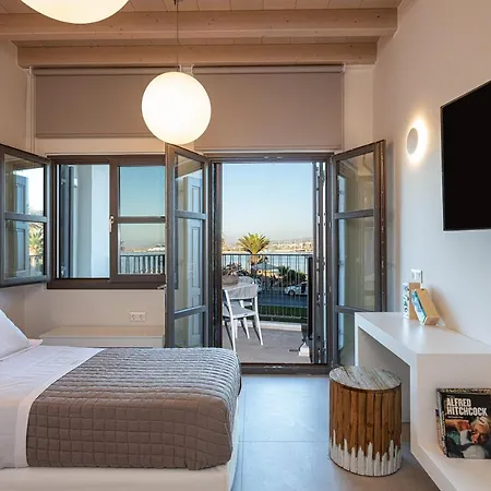 V77 Seafront Appartement *