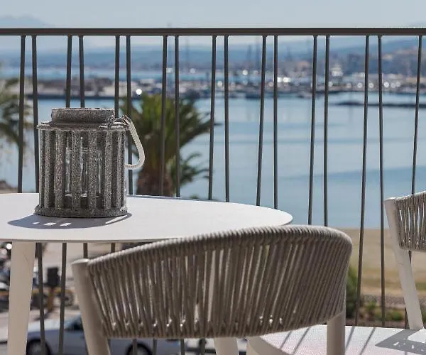 V77 Seafront * Ретимно